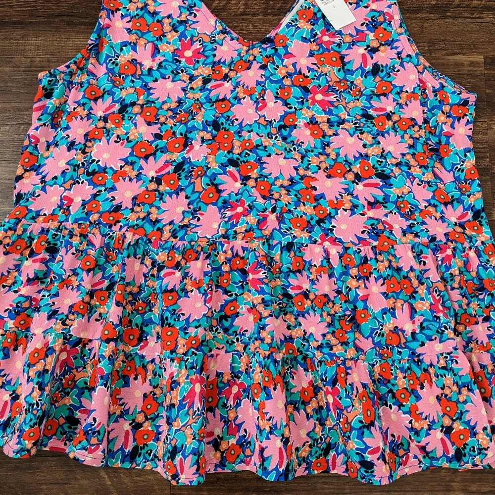 NWT Loft Floral Peplum Tank Top
